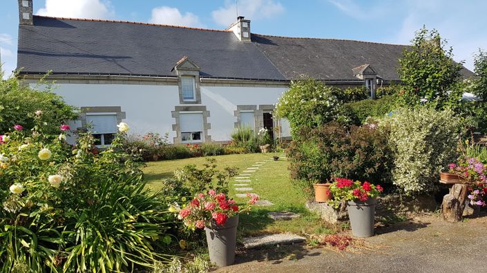Image No.1-3 Bed Property for sale