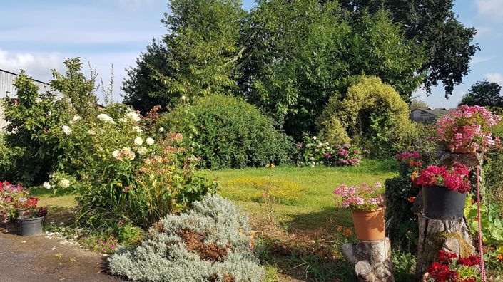 Image No.18-3 Bed Property for sale