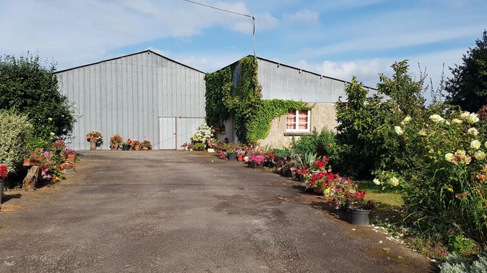 Image No.19-3 Bed Property for sale