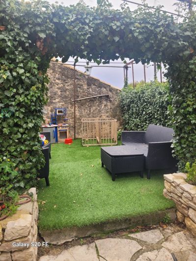 Image No.13-2 Bed House for sale