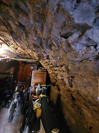 Image No.31-2 Bed House for sale