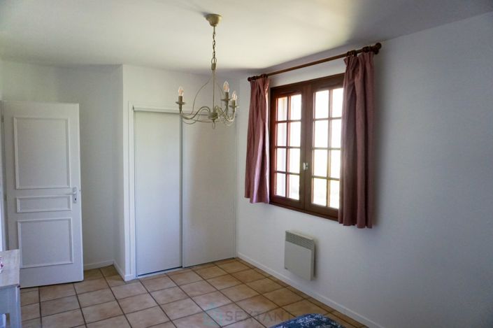 Image No.15-4 Bed Property for sale