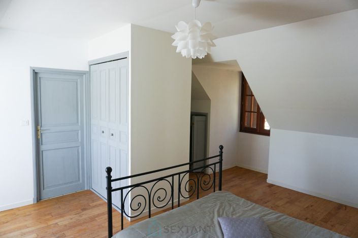 Image No.19-4 Bed Property for sale