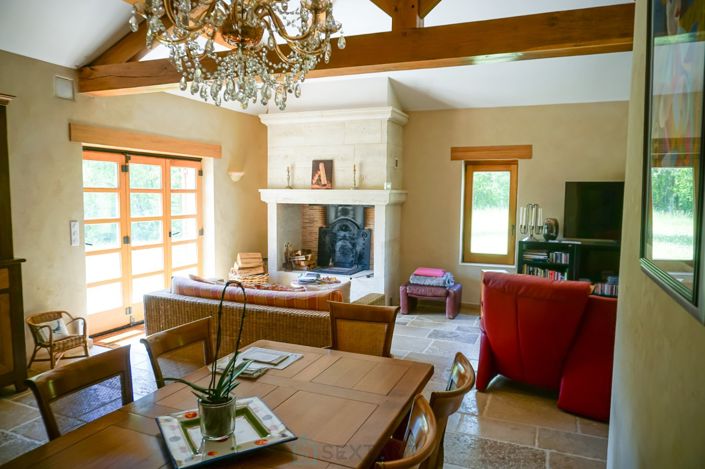 Image No.14-3 Bed Property for sale