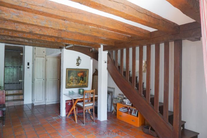 Image No.24-3 Bed Property for sale