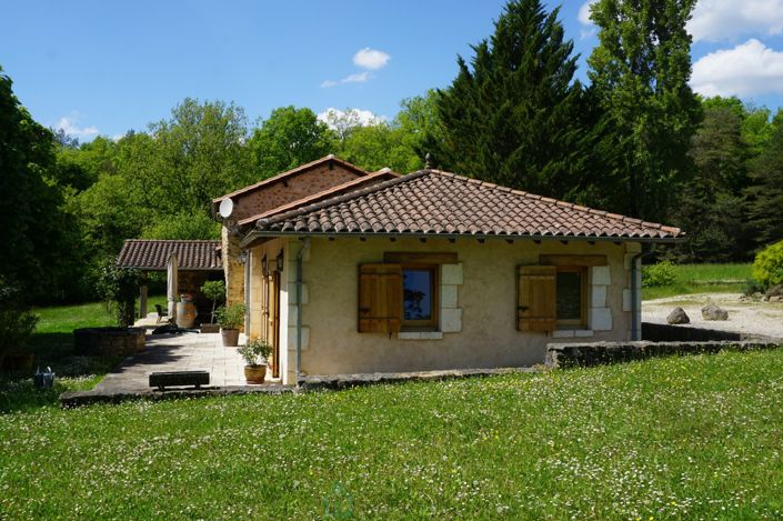 Image No.6-3 Bed Property for sale