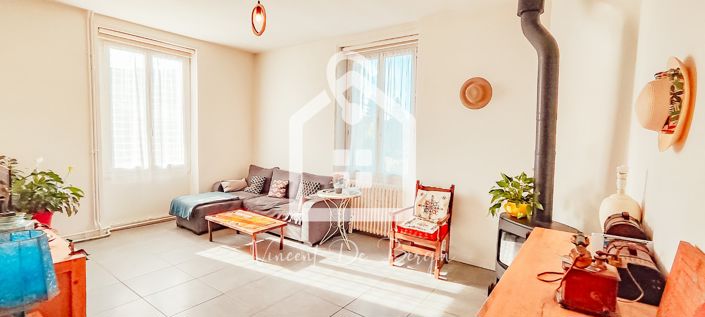 Image No.2-3 Bed Property for sale