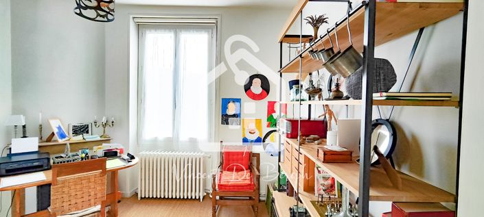 Image No.7-3 Bed Property for sale