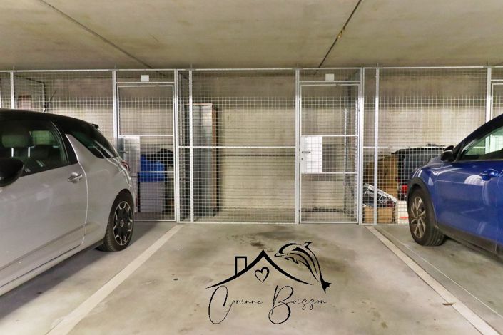 Image No.11-1 Bed Property for sale