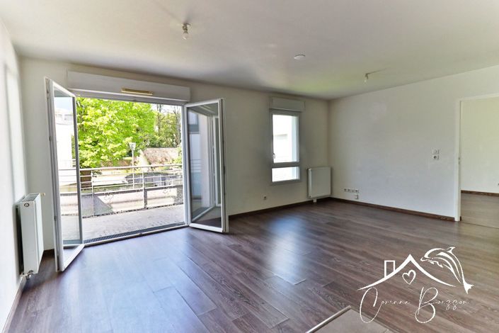 Image No.2-1 Bed Property for sale