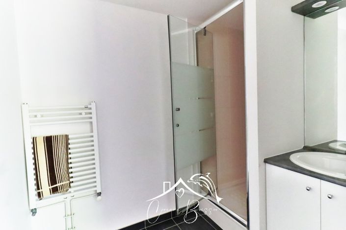 Image No.6-1 Bed Property for sale