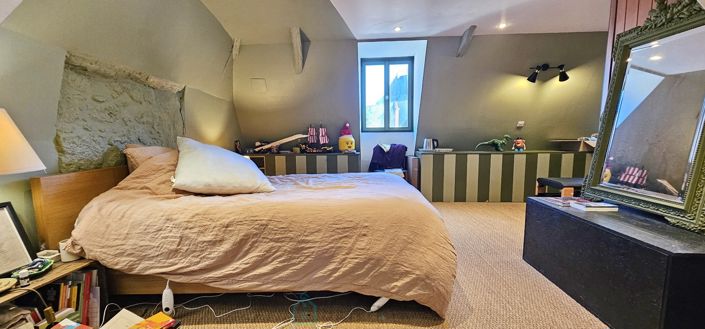 Image No.16-5 Bed House for sale