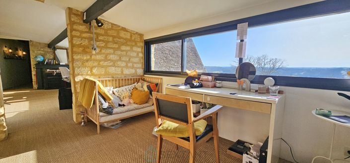 Image No.35-5 Bed House for sale