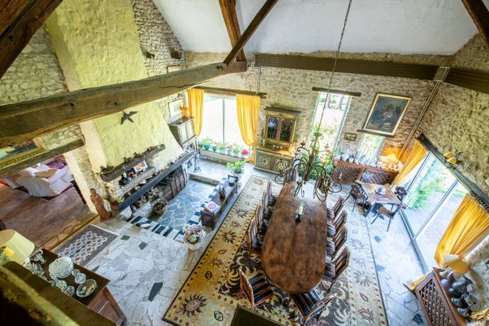 Image No.7-5 Bed Property for sale