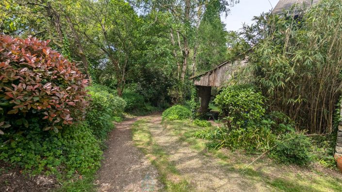 Image No.27-5 Bed Property for sale