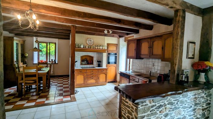 Image No.7-5 Bed Property for sale