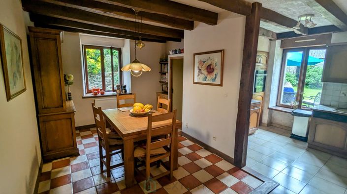 Image No.8-5 Bed Property for sale