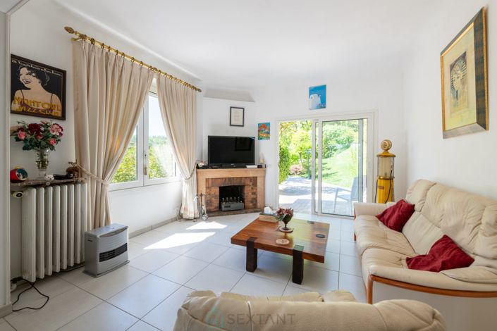 Image No.10-4 Bed House for sale