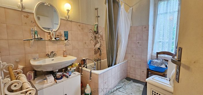 Image No.12-5 Bed House for sale