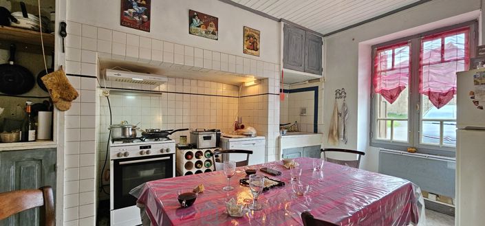 Image No.7-5 Bed House for sale