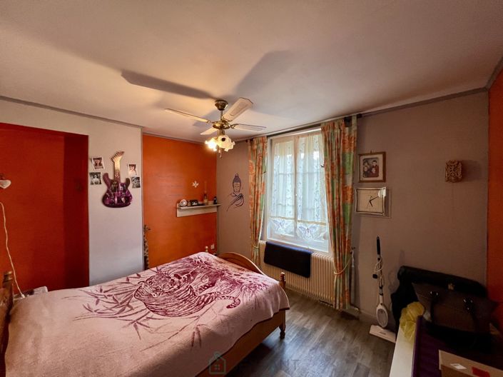 Image No.3-4 Bed House for sale