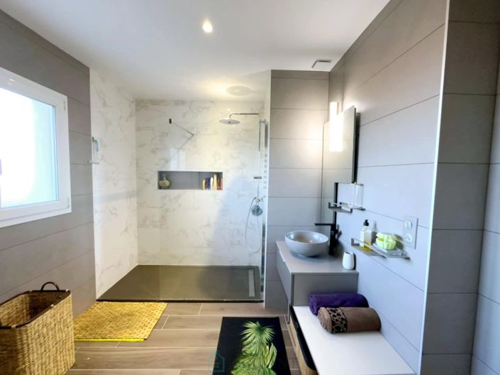 Image No.11-3 Bed Villa for sale