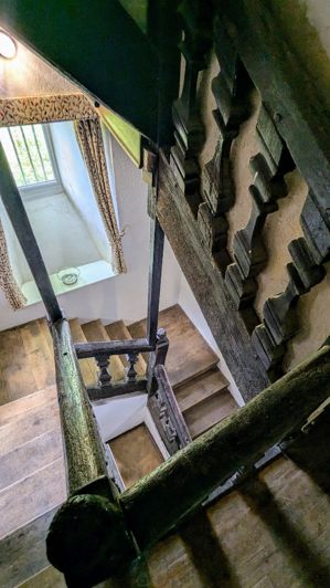 Image No.17-4 Bed Property for sale