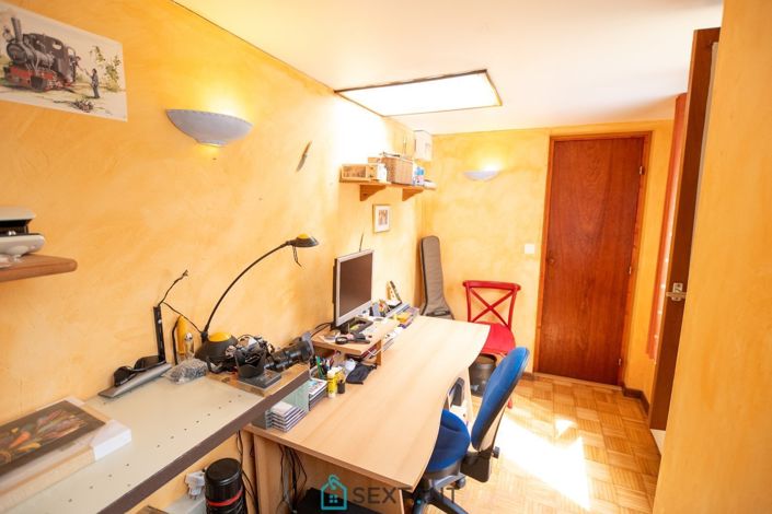 Image No.8-3 Bed House for sale