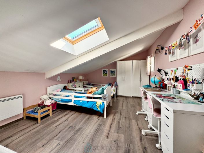 Image No.9-4 Bed Property for sale