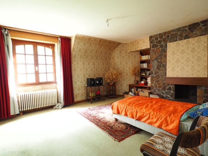 Image No.9-6 Bed Property for sale