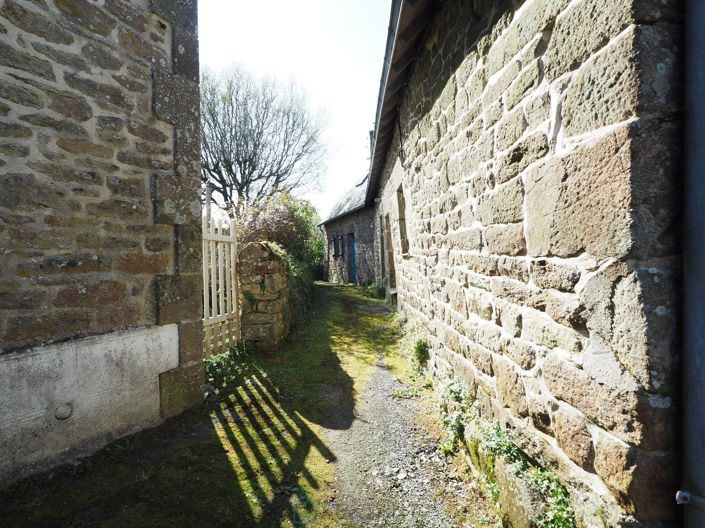 Image No.11-5 Bed House for sale