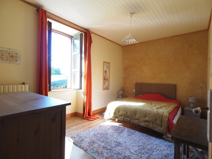 Image No.13-4 Bed House for sale