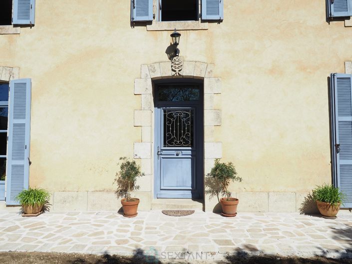 Image No.2-4 Bed House for sale