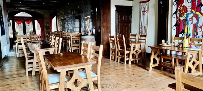 Image No.11-8 Bed Property for sale