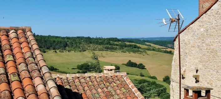 Image No.18-8 Bed Property for sale