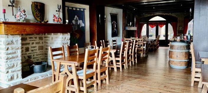 Image No.9-8 Bed Property for sale