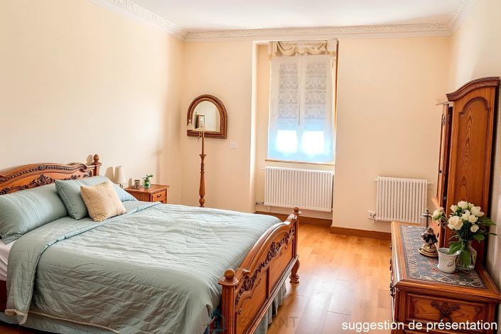 Image No.8-3 Bed Property for sale