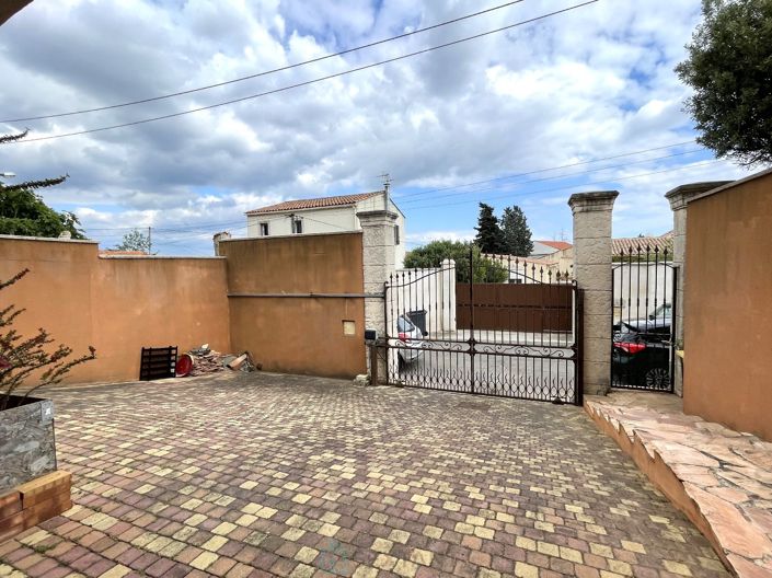 Image No.24-Villa for sale