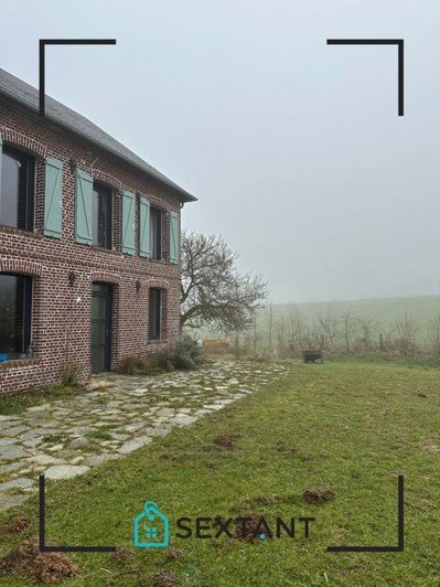 Image No.17-3 Bed Property for sale