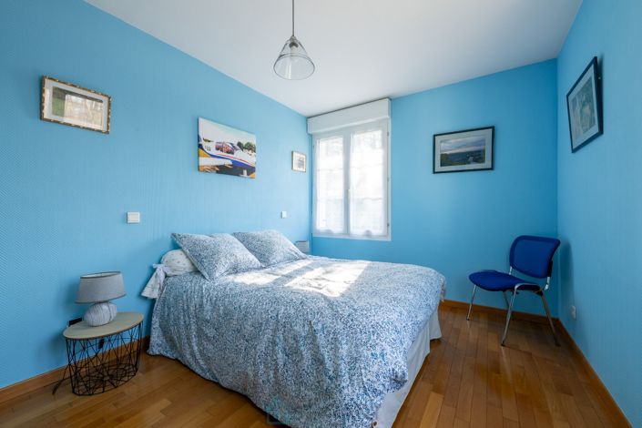 Image No.25-5 Bed Property for sale