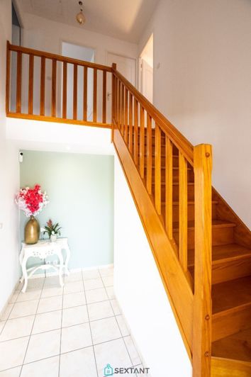 Image No.10-3 Bed House for sale