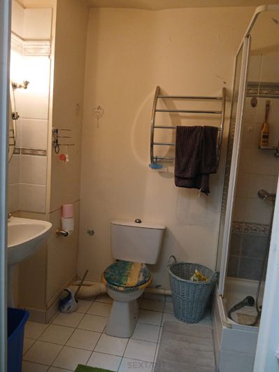 Image No.14-2 Bed Property for sale