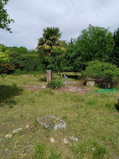 Image No.19-2 Bed Property for sale