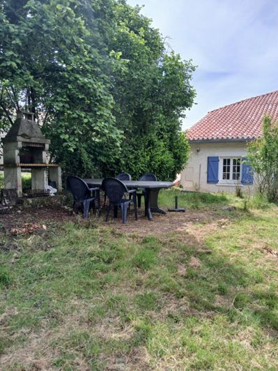 Image No.11-2 Bed Property for sale