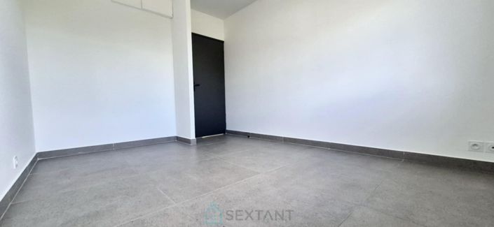 Image No.8-4 Bed Villa for sale