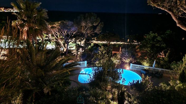 Image No.11-7 Bed Villa for sale