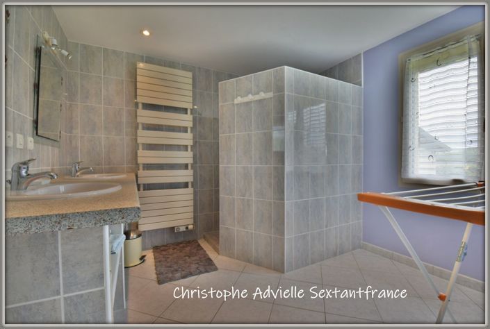 Image No.13-5 Bed Property for sale