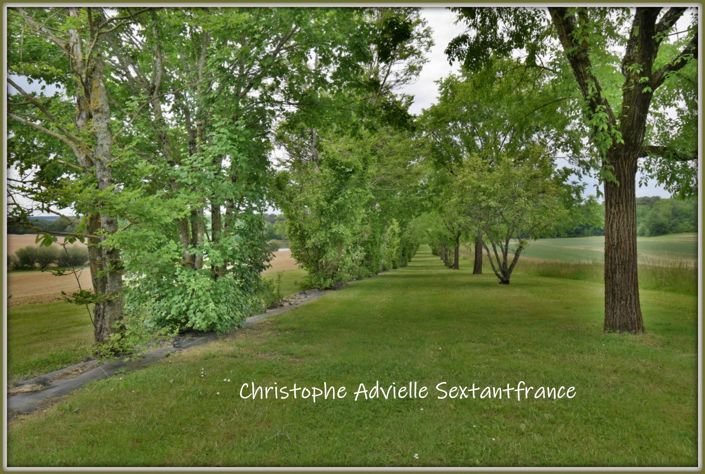 Image No.14-5 Bed Property for sale