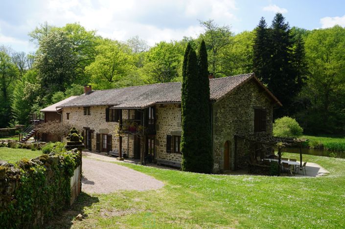 Image No.3-15 Bed Property for sale