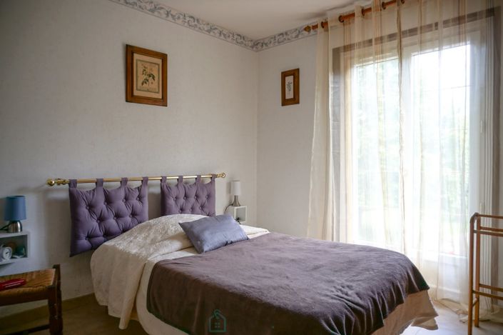 Image No.18-4 Bed Property for sale